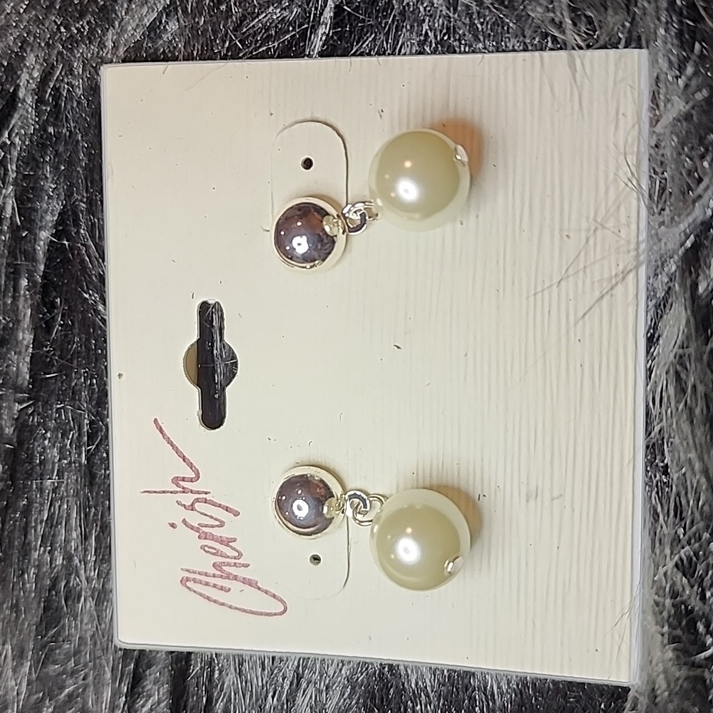 New Cherish Faux Pearl Post Earrings